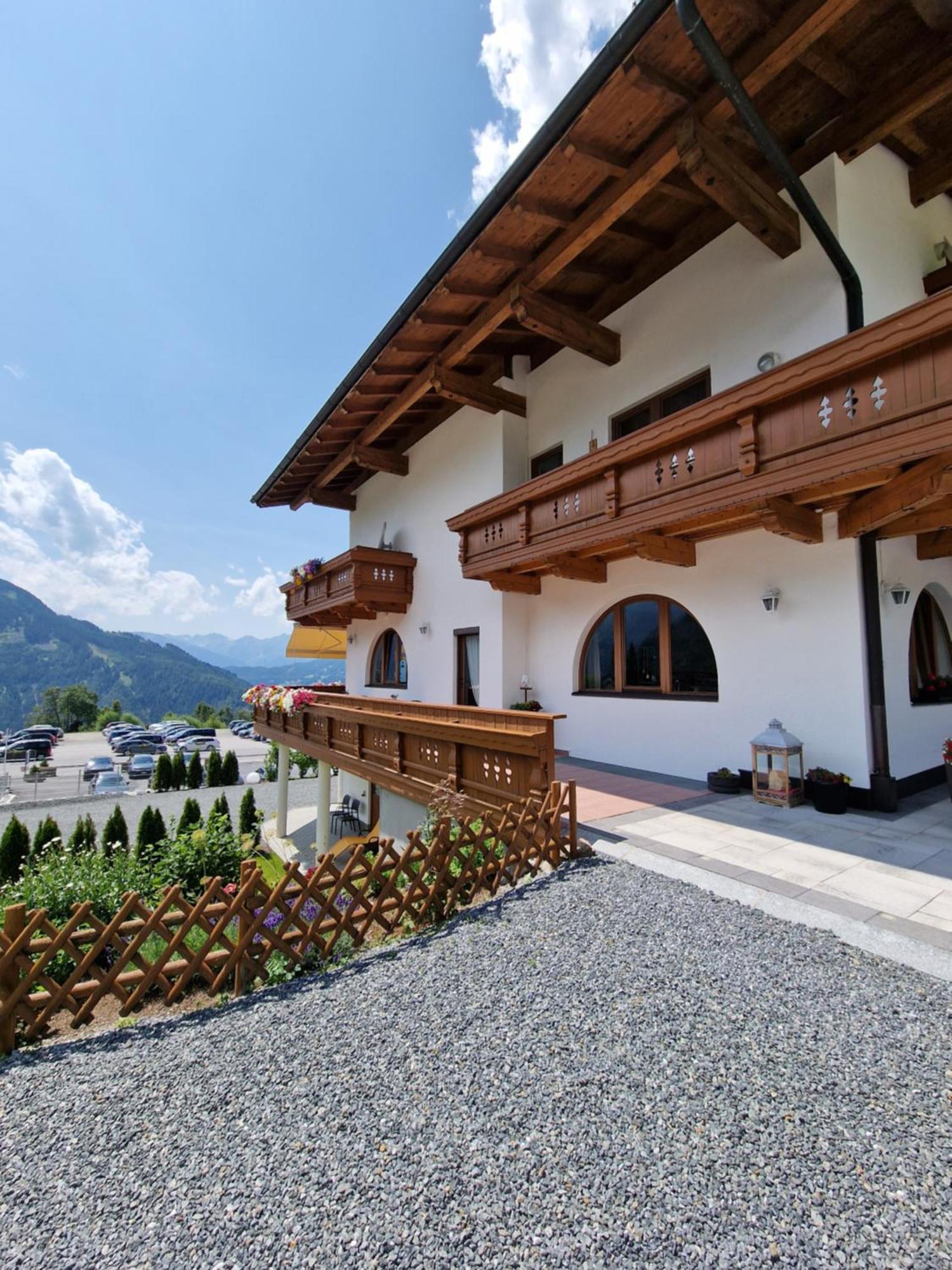 Hotel Romantica Jerzens Exterior foto